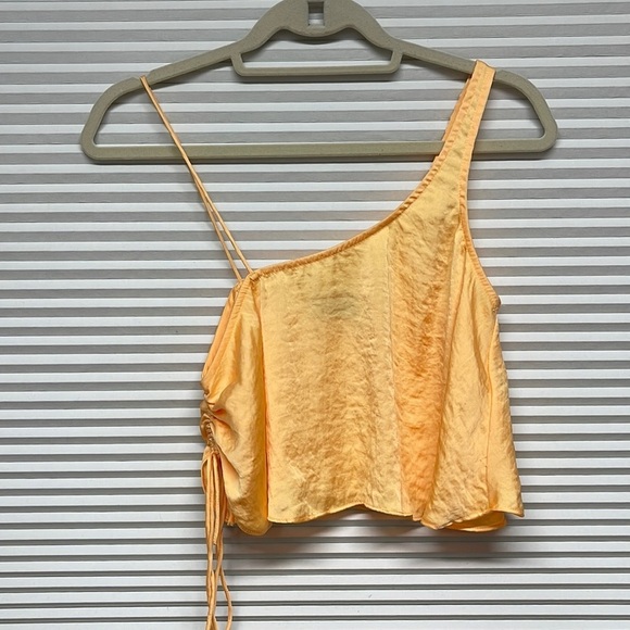 Out From Under NWT Peach Satin Cinch Side Asymmetrical Tank Top Size Small - Picture 1 of 11